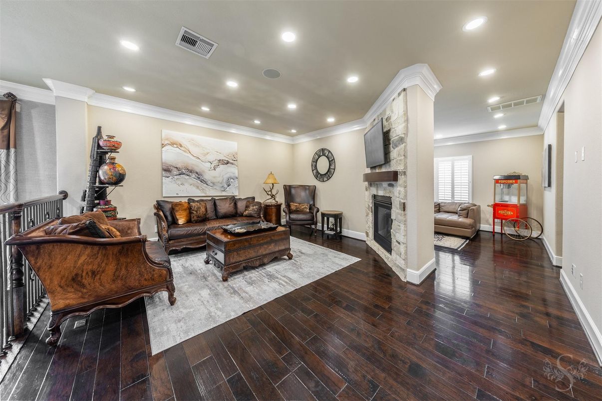 Fireplace, Interior, Living room, Recessed Lighting, Wood Texture Flooring