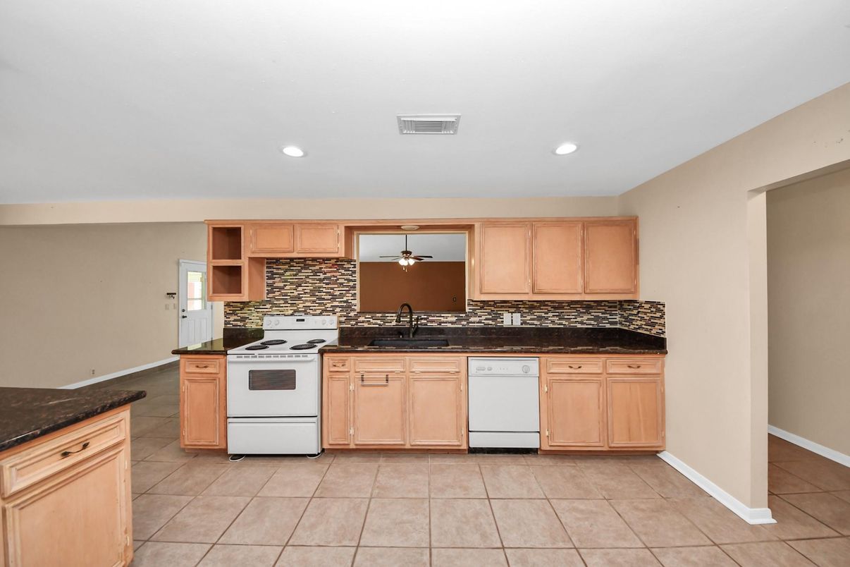 Interior, Kitchen, Recessed Lighting