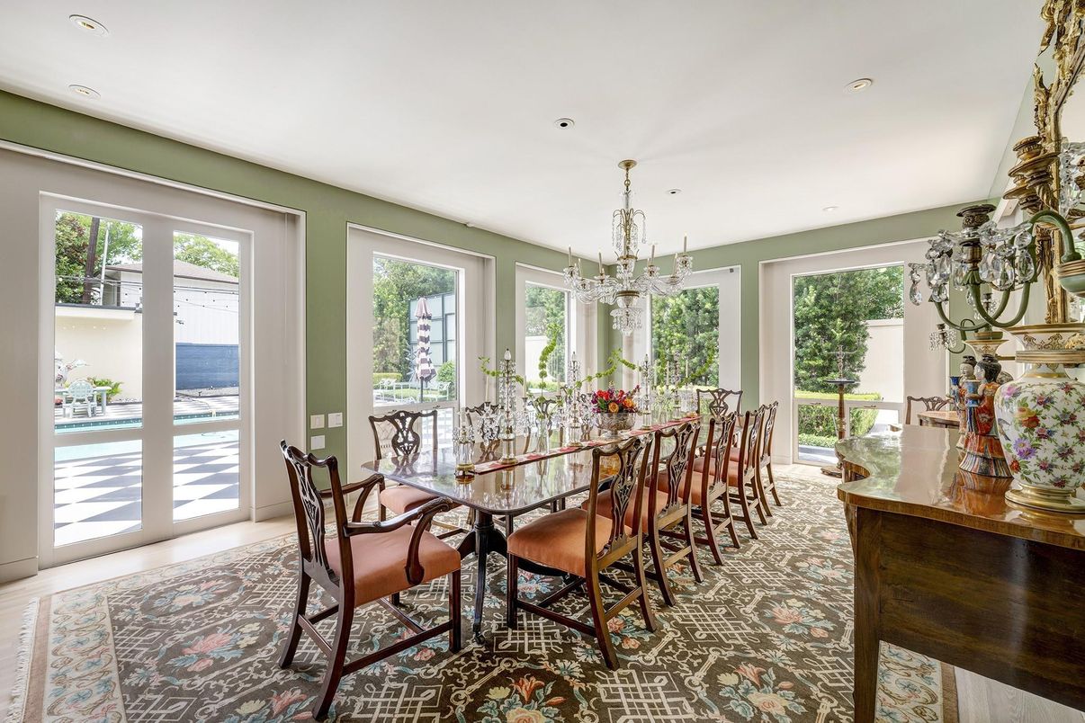 Chandelier, Dining room, Interior, Recessed Lighting