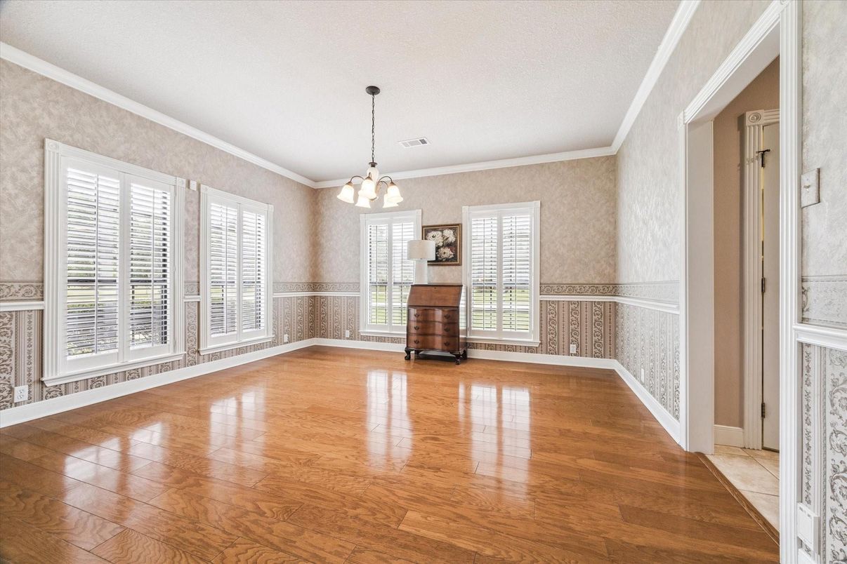 Empty room, Interior, Pendant Lights, Wood Texture Flooring