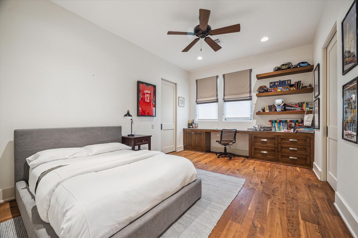 Bedroom, Home Office, Interior, Recessed Lighting, Wood Texture Flooring