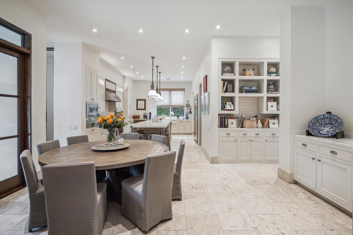 Dining room, Interior, Kitchen, Pendant Lights, Recessed Lighting