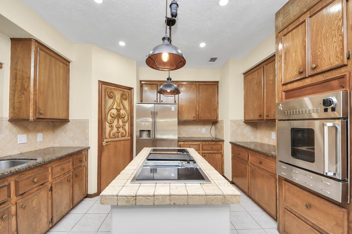 Interior, Kitchen, Pendant Lights, Recessed Lighting, Stainless Steel Appliances, Tile Countertops