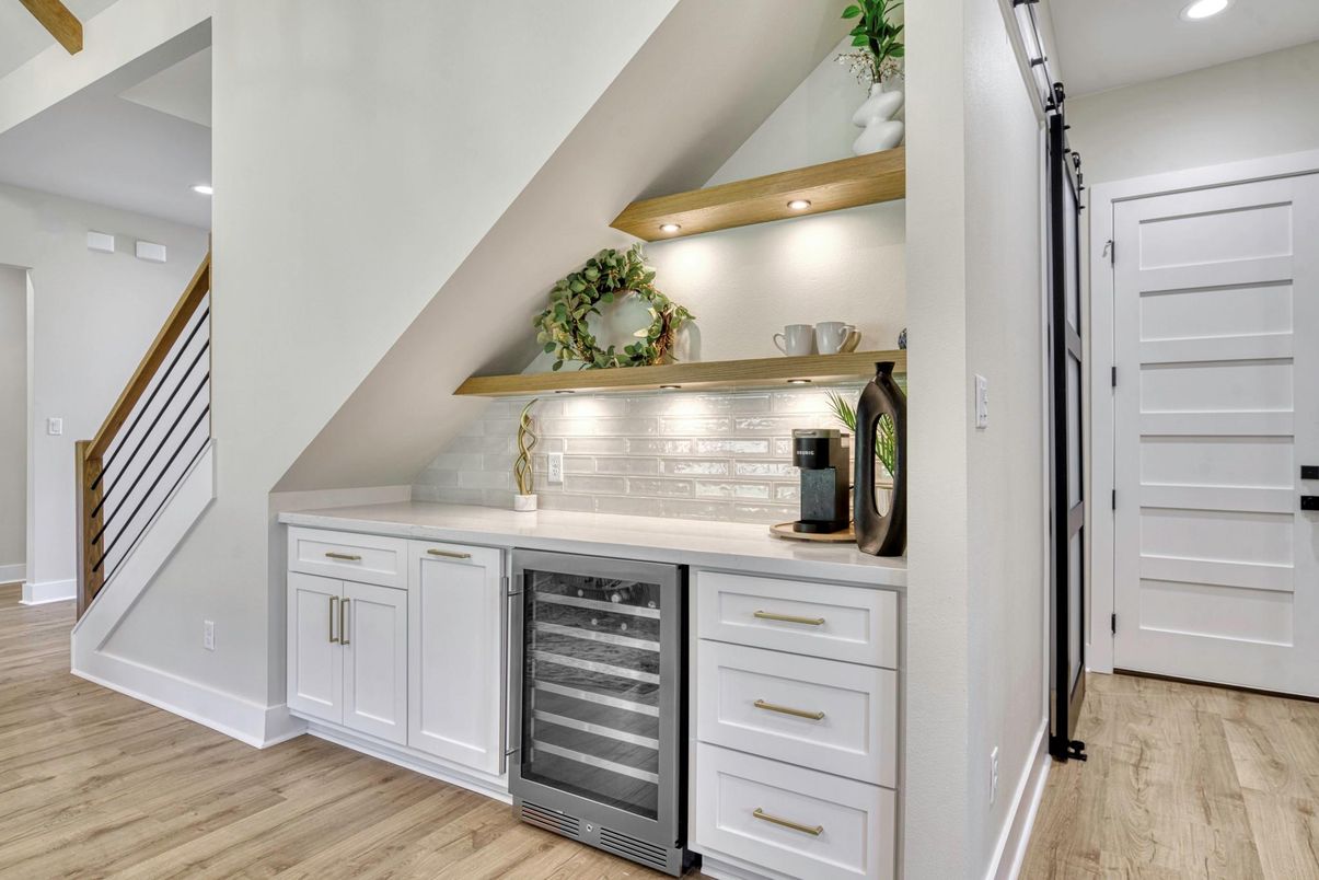 Interior, Recessed Lighting, Wood Texture Flooring