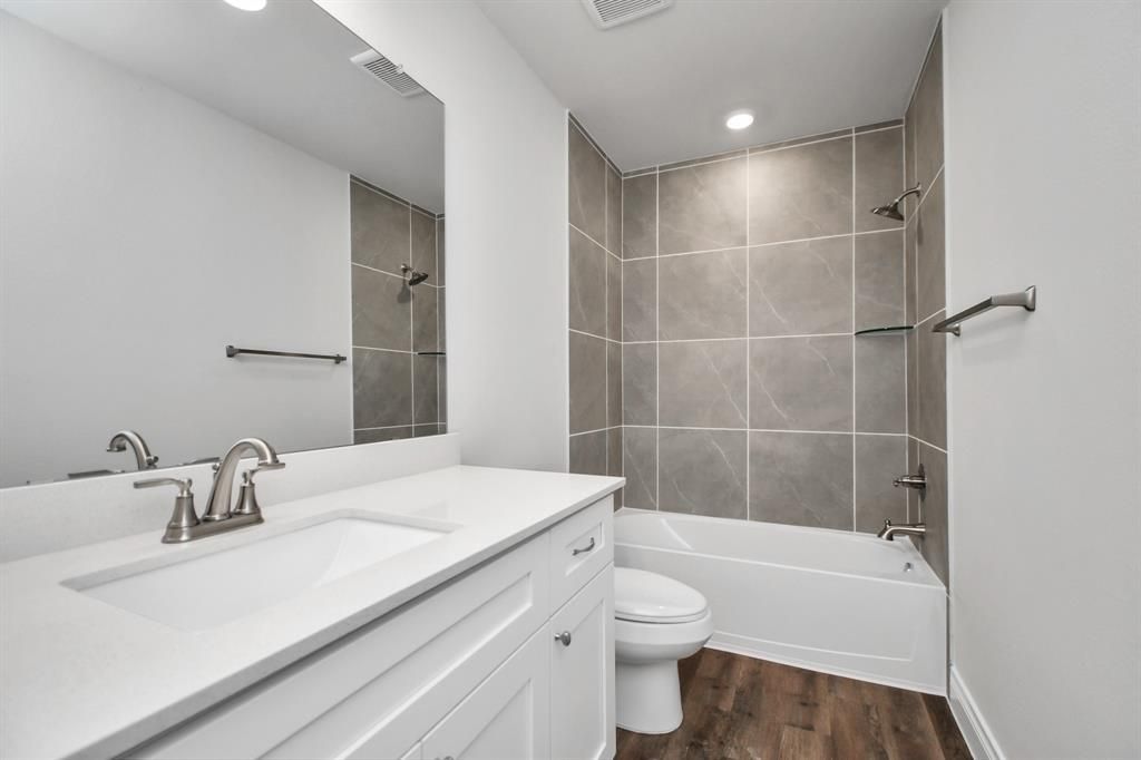 Bathroom, Interior, Recessed Lighting, Wood Texture Flooring