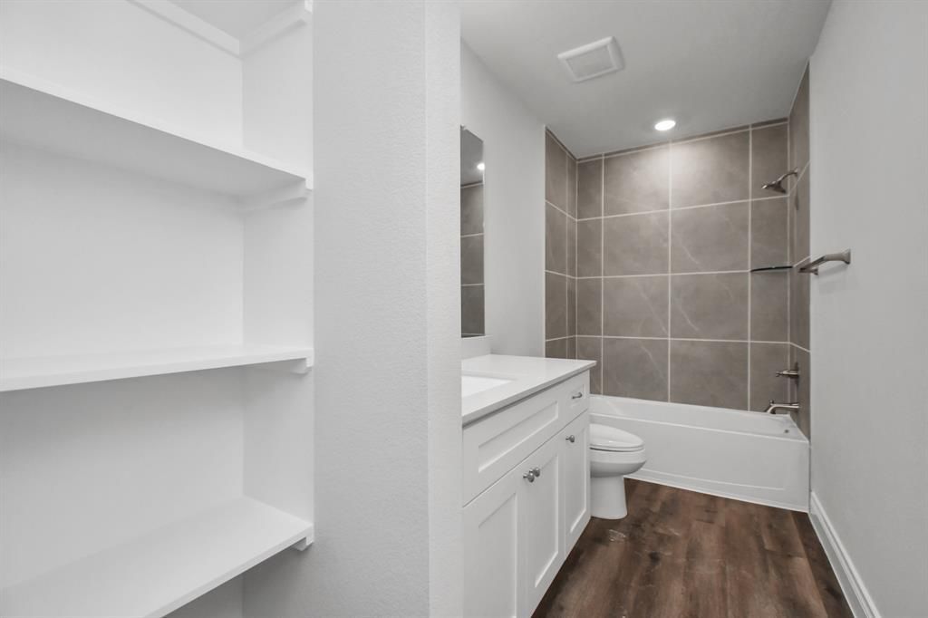 Bathroom, Interior, Recessed Lighting, Wood Texture Flooring
