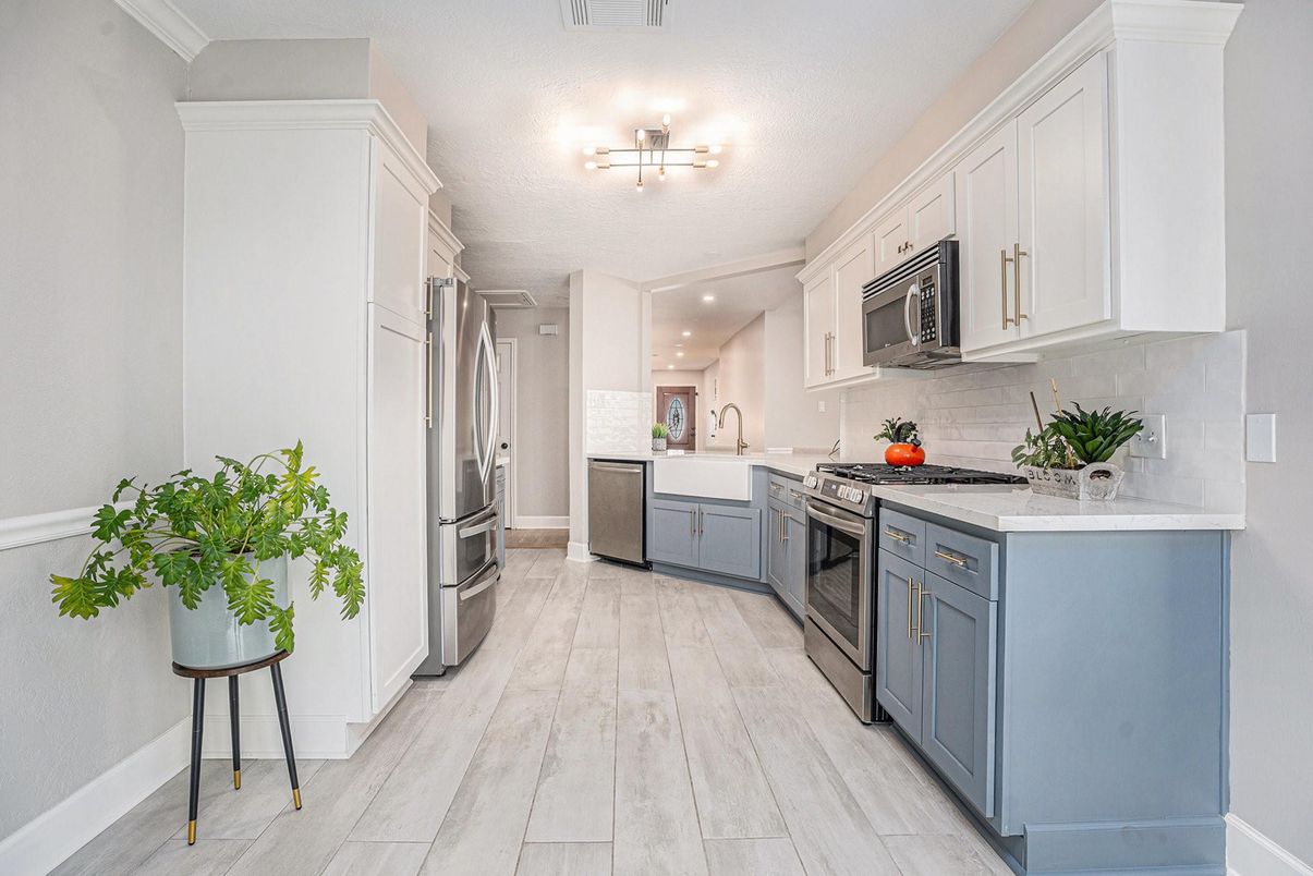 Interior, Kitchen, Recessed Lighting, Stainless Steel Appliances, Wood Texture Flooring