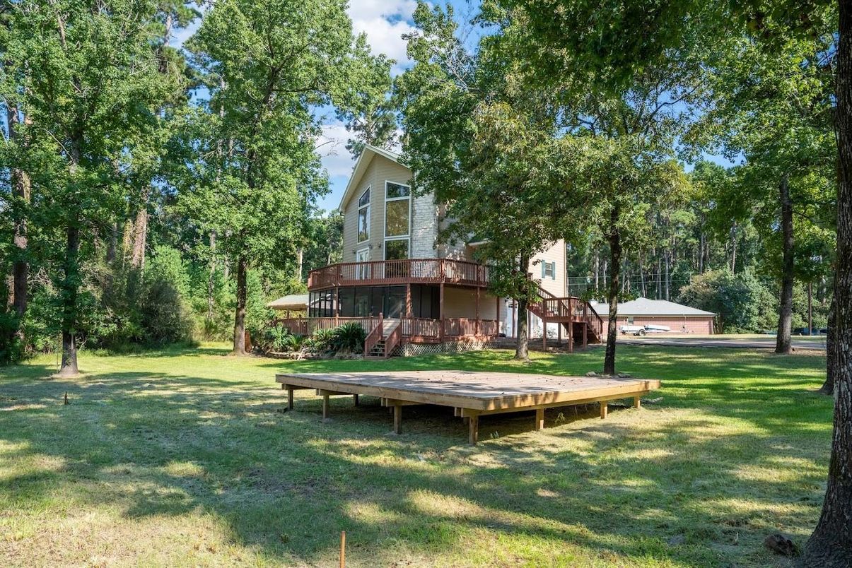 Backyard, Exterior, Playground