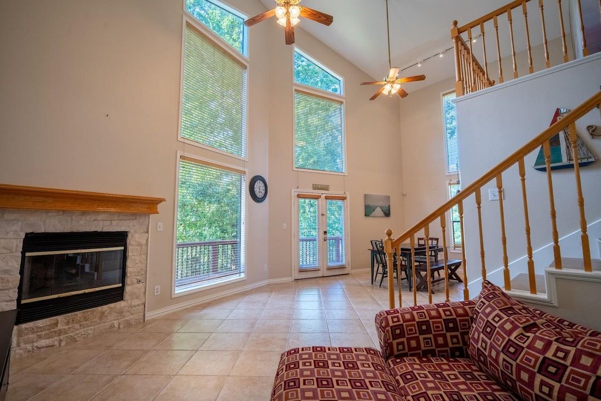 Dining room, Fireplace, Interior