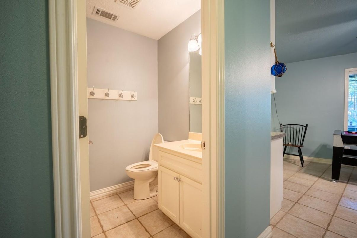 Bathroom, Interior