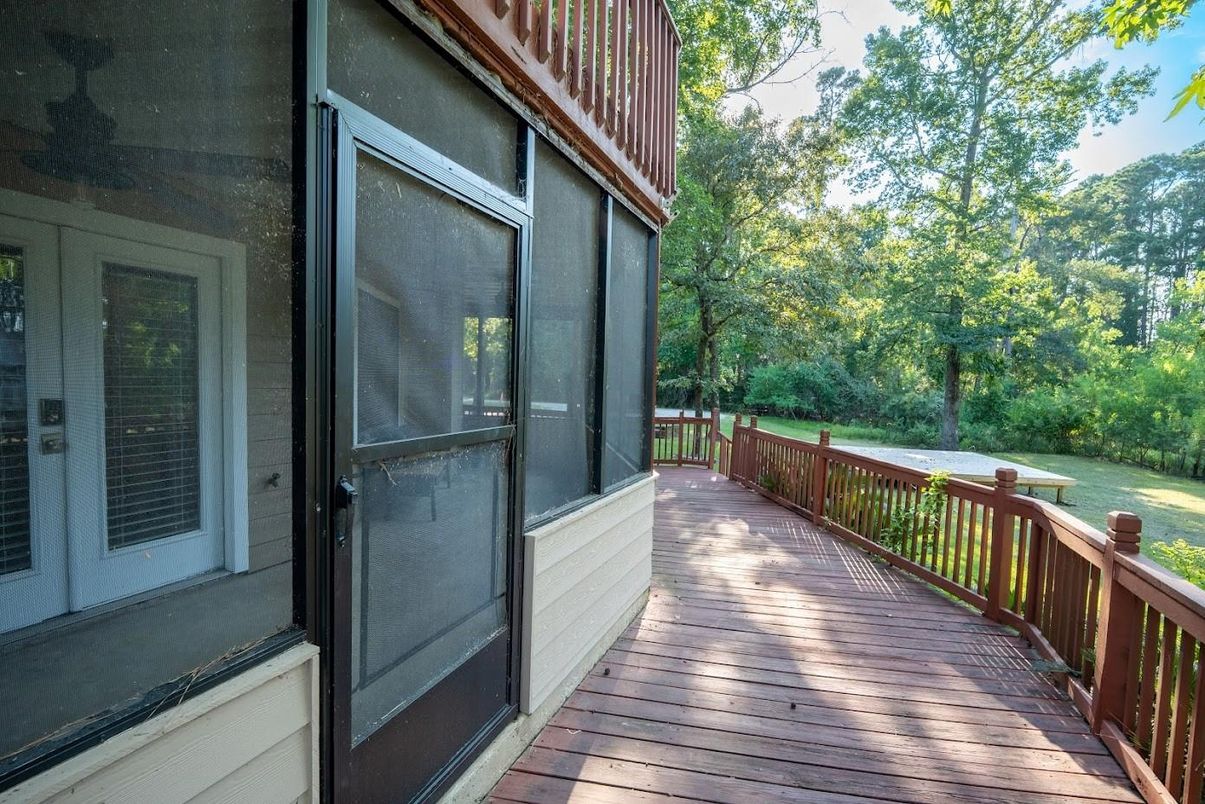 Exterior, Wood Texture Flooring
