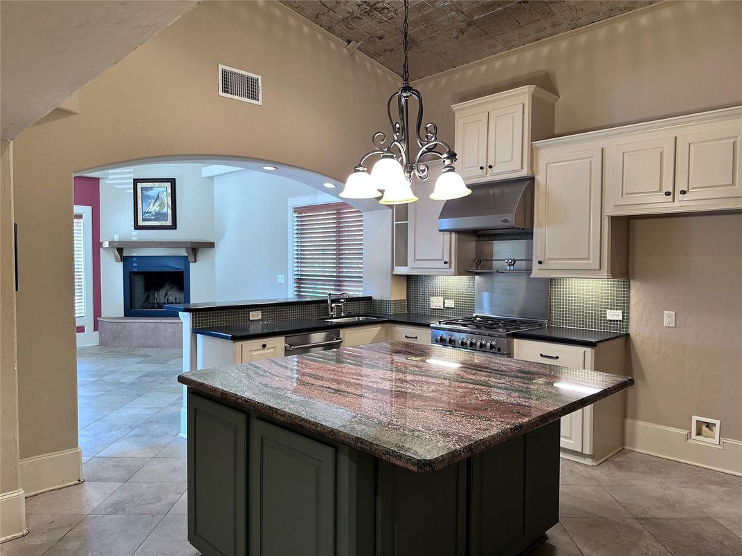 Chandelier, Fireplace, Interior, Kitchen, Pendant Lights, Stainless Steel Appliances