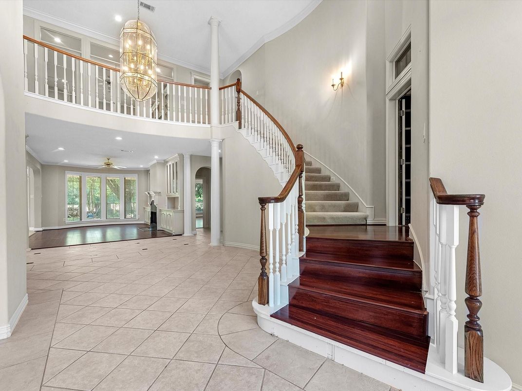 Chandelier, Interior, Recessed Lighting