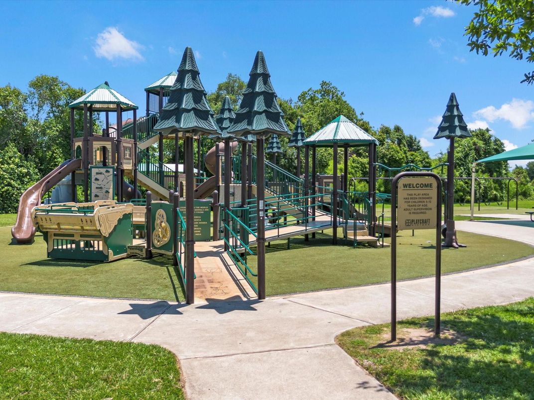 Backyard, Exterior, Playground