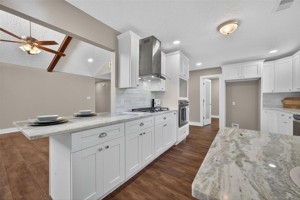 Interior, Kitchen, Recessed Lighting, Wood Texture Flooring