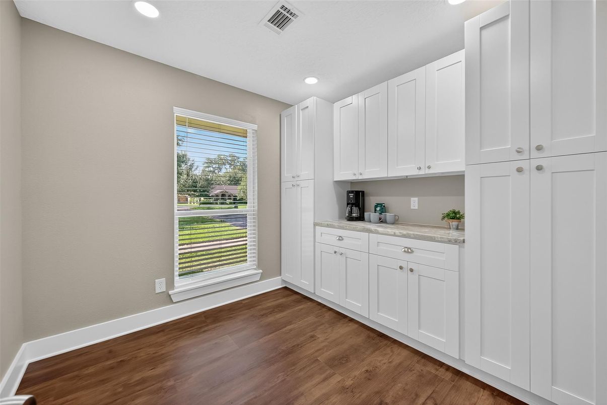 Interior, Kitchen, Recessed Lighting, Wood Texture Flooring