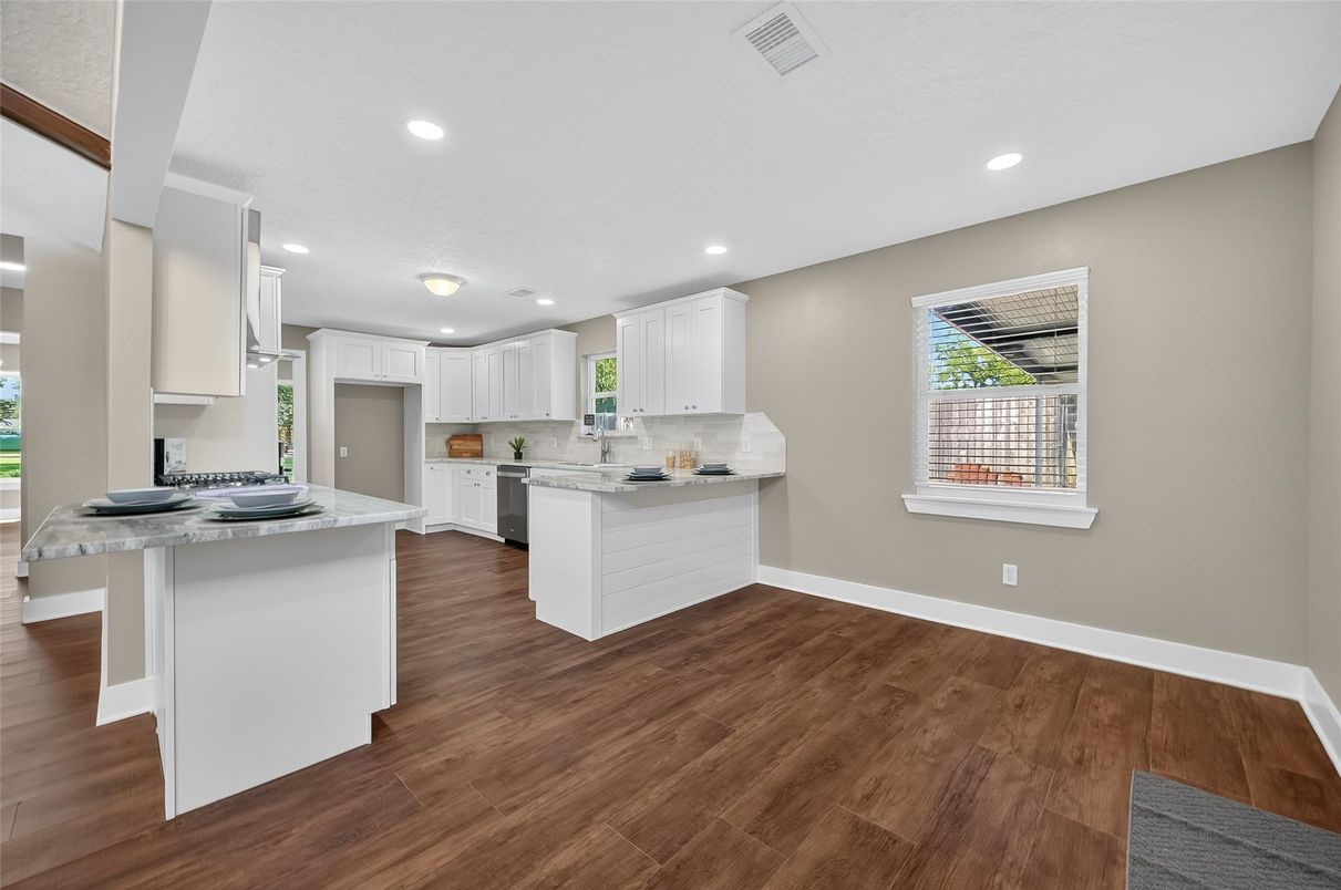 Interior, Kitchen, Recessed Lighting, Wood Texture Flooring