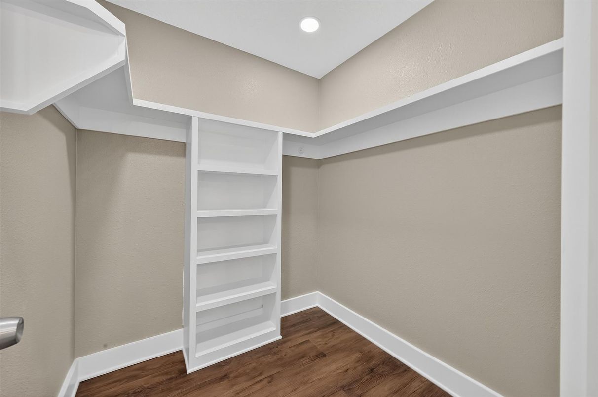 Interior, Recessed Lighting, Walk-in Closets, Wood Texture Flooring