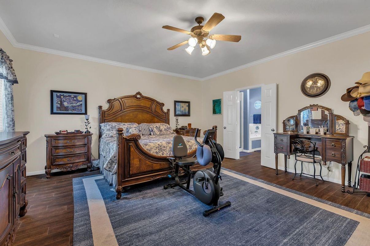 Bedroom, Home Office, Interior, Wood Texture Flooring