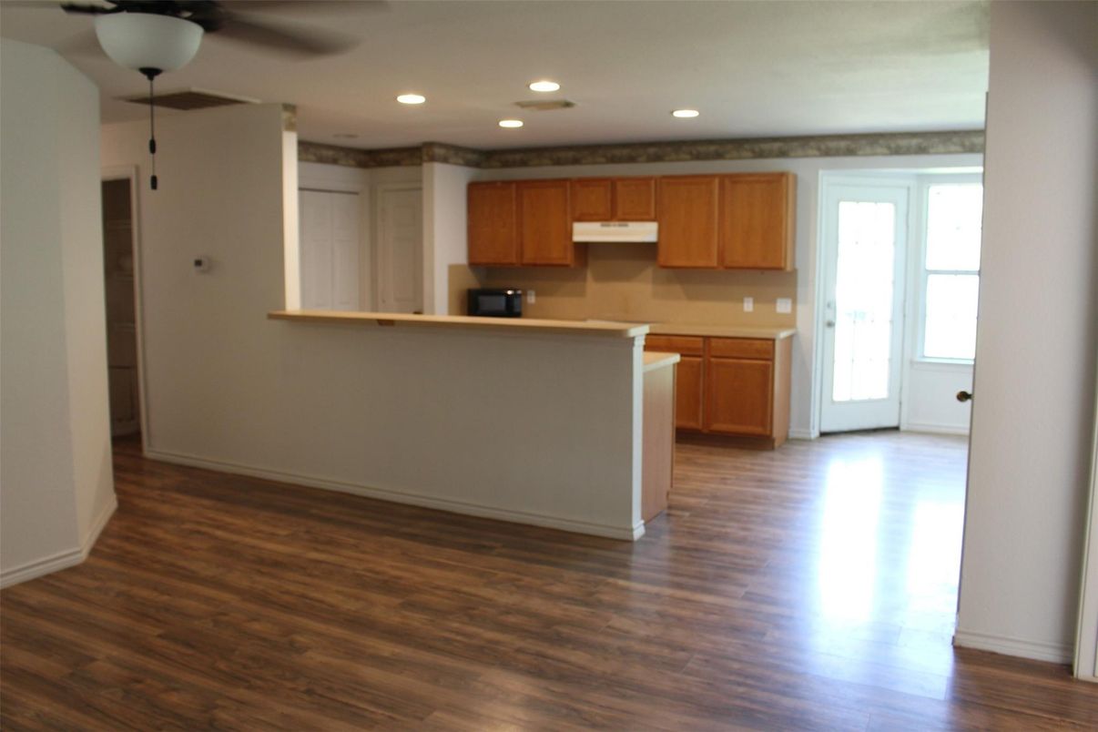 Interior, Kitchen, Recessed Lighting, Wood Texture Flooring