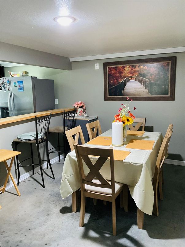 Dining room, Interior, Recessed Lighting