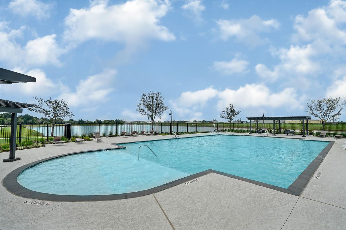 Exterior, Pool, Water