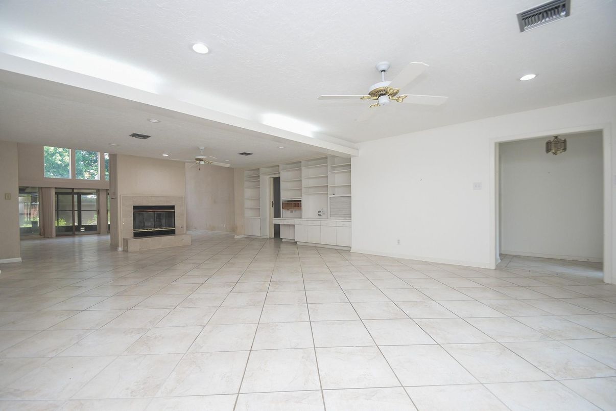 Empty room, Fireplace, Interior, Recessed Lighting