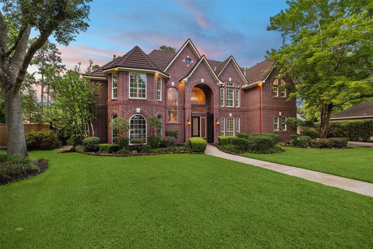 Backyard, Exterior, Facade, Brick Facade, Tudor Revival