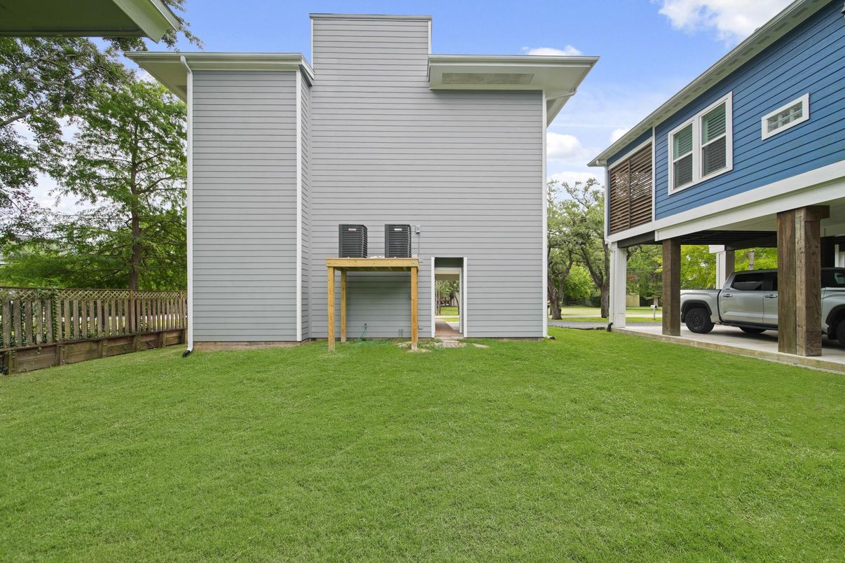 Backyard, Exterior