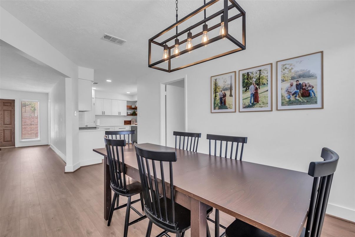 Dining room, Interior, Kitchen, Pendant Lights, Recessed Lighting, Wood Texture Flooring