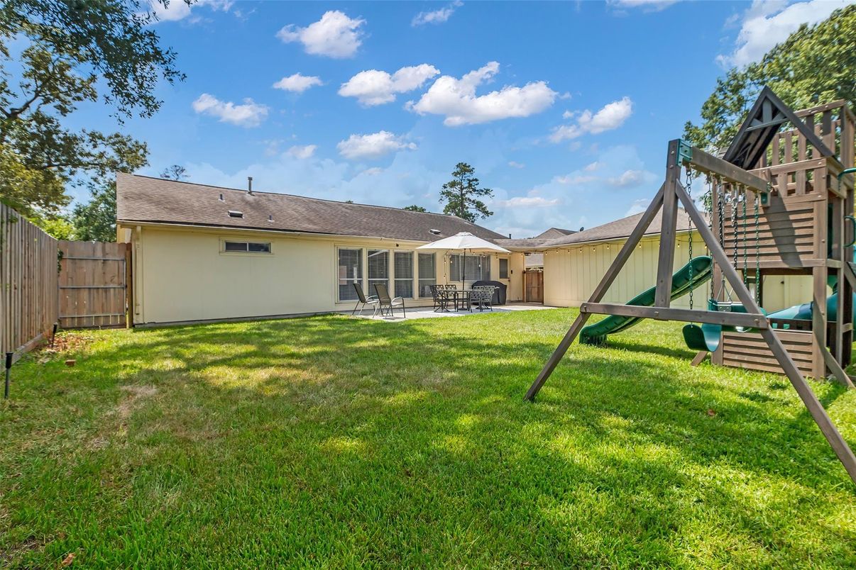 Backyard, Exterior, Playground