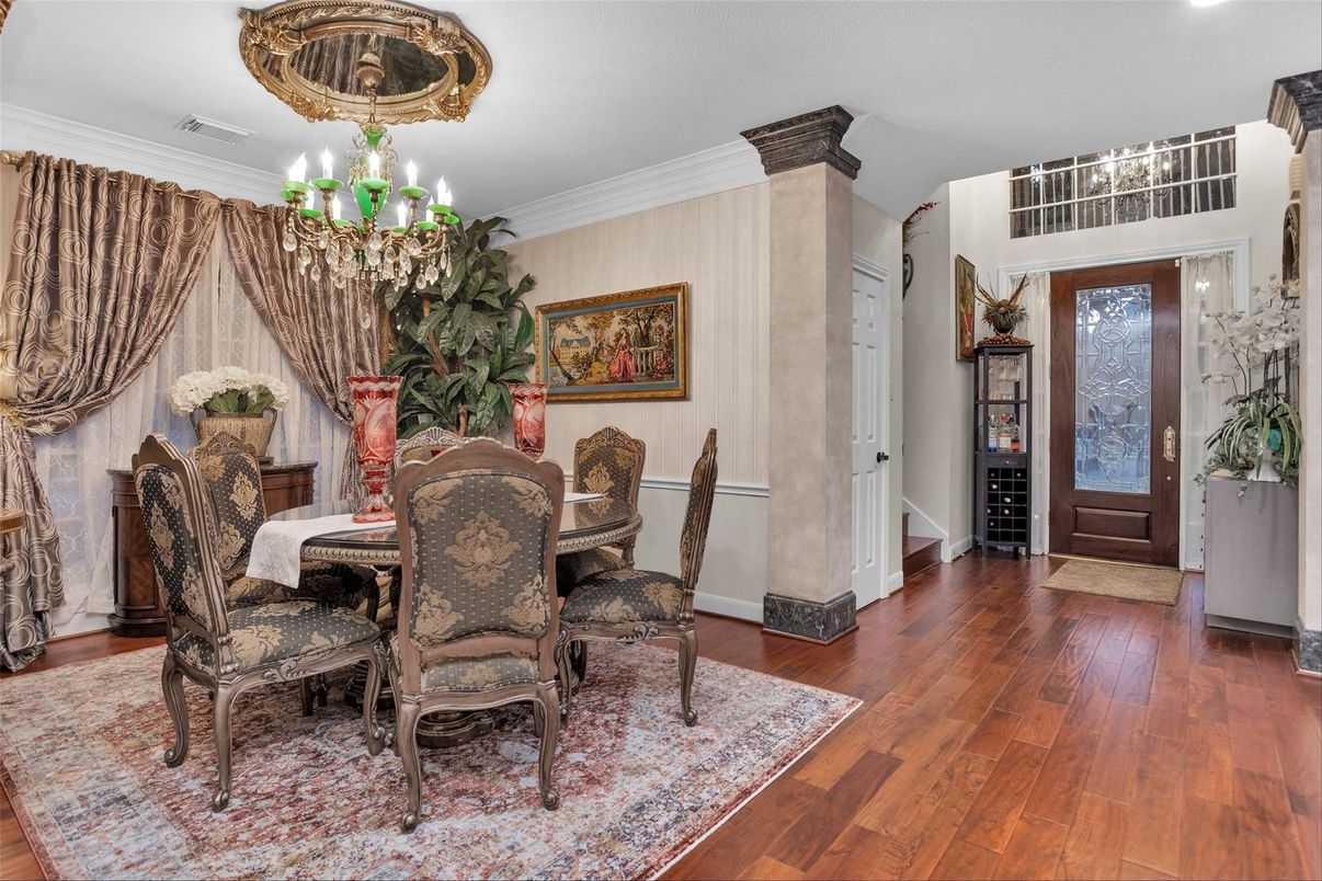 Chandelier, Dining room, Interior, Wood Texture Flooring