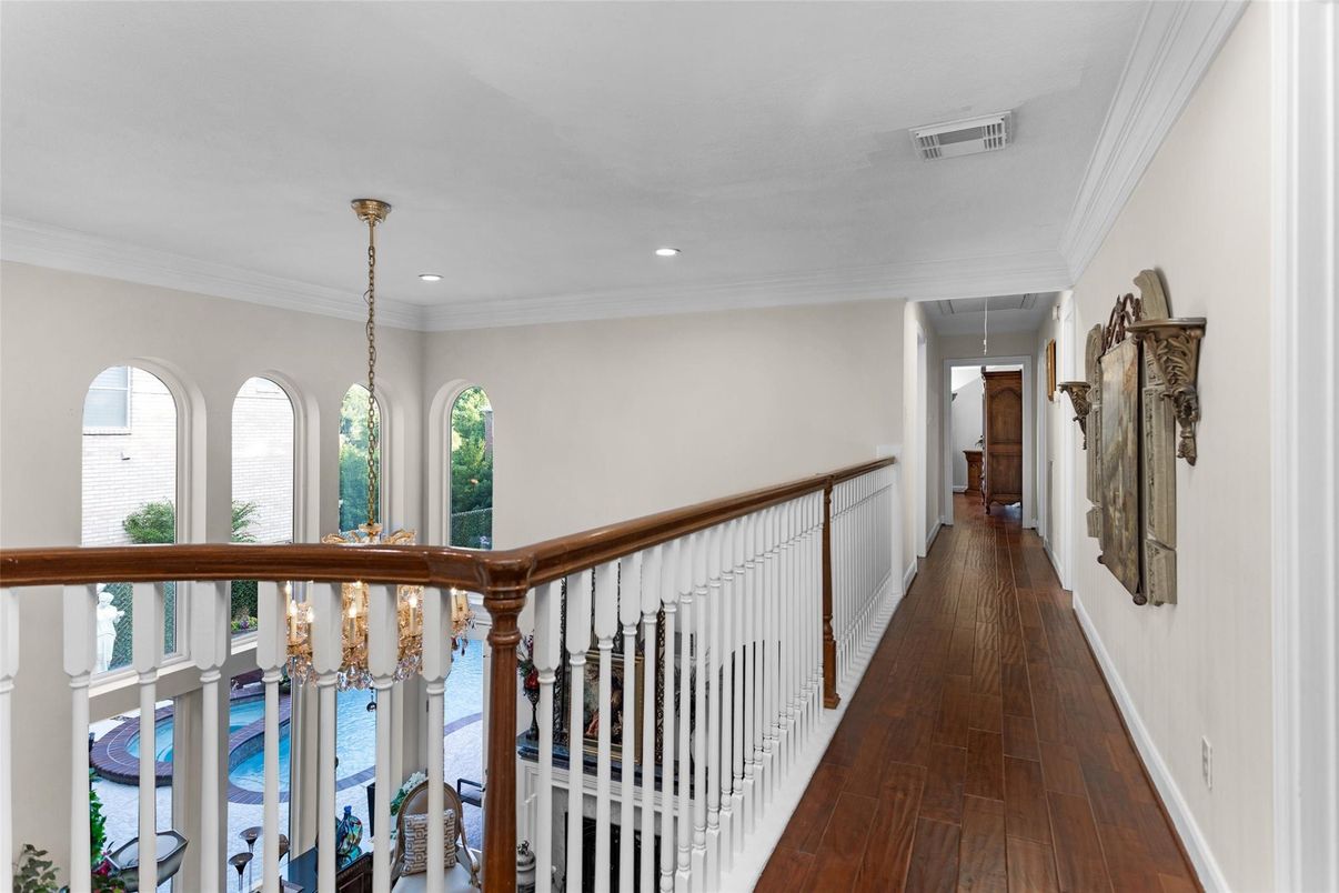 Chandelier, Interior, Recessed Lighting, Wood Texture Flooring