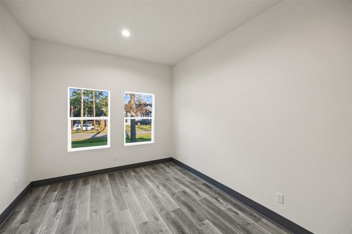 Empty room, Interior, Recessed Lighting, Wood Texture Flooring