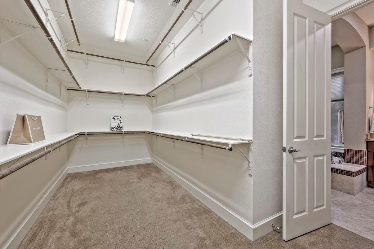 Interior, Walk-in Closets