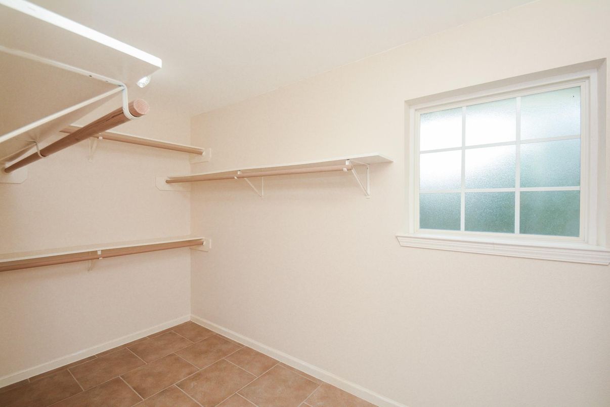 Interior, Walk-in Closets