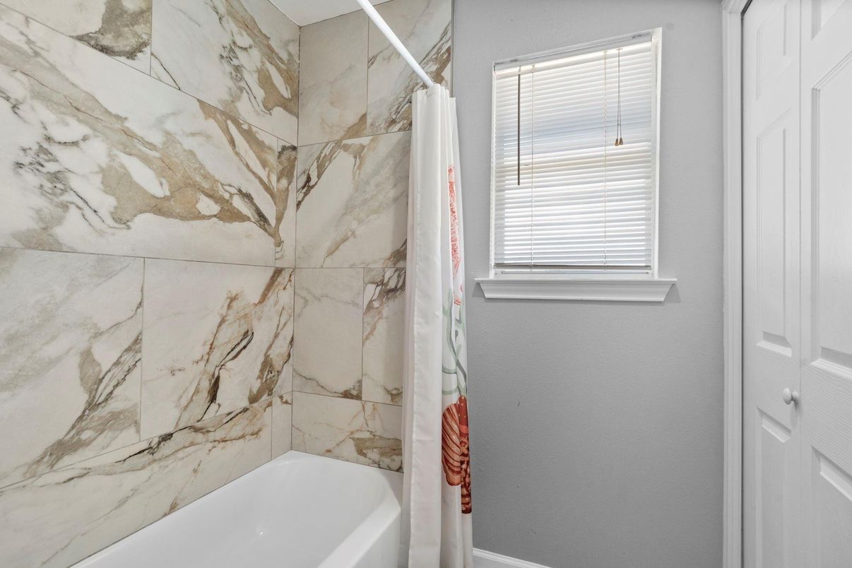 Bathroom, Interior, Marble Walls