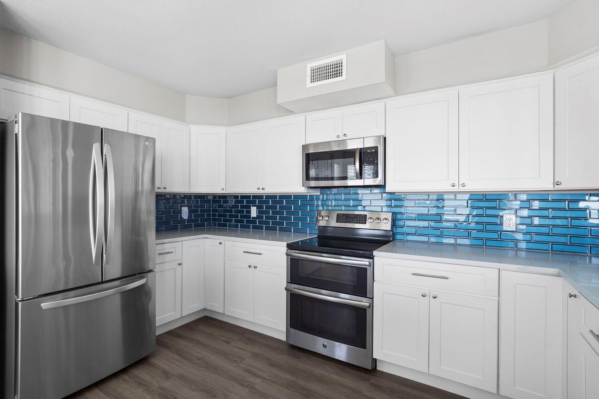Interior, Kitchen, Stainless Steel Appliances, Wood Texture Flooring