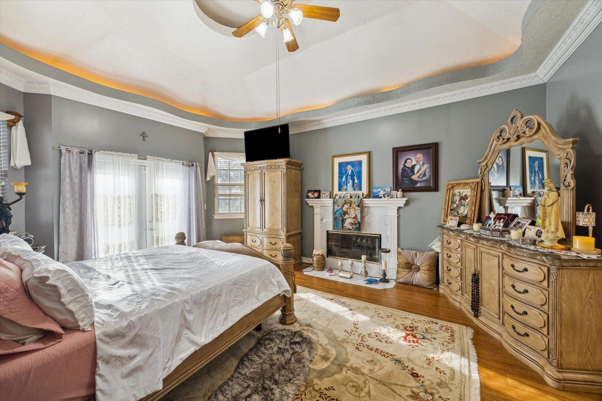 Bedroom, Fireplace, Interior, Wood Texture Flooring