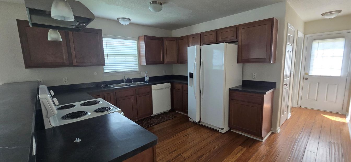 Interior, Kitchen, Wood Texture Flooring