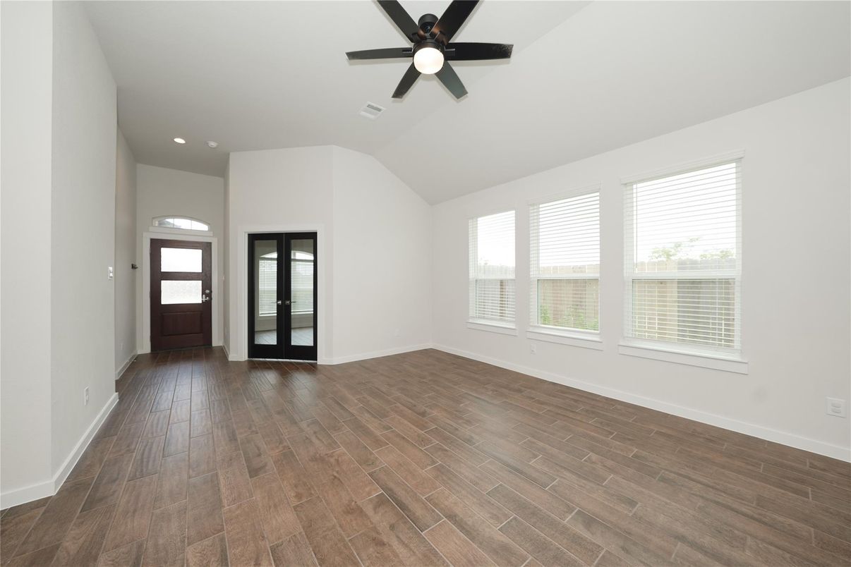 Empty room, Interior, Recessed Lighting, Wood Texture Flooring