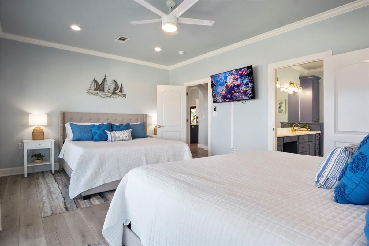 Bedroom, Interior, Recessed Lighting, Wood Texture Flooring
