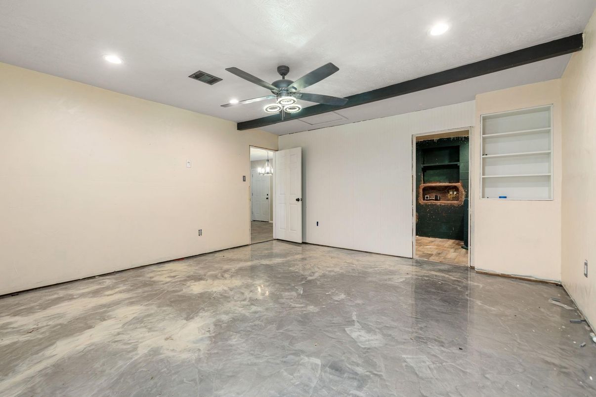 Empty room, Interior, Marble, Recessed Lighting