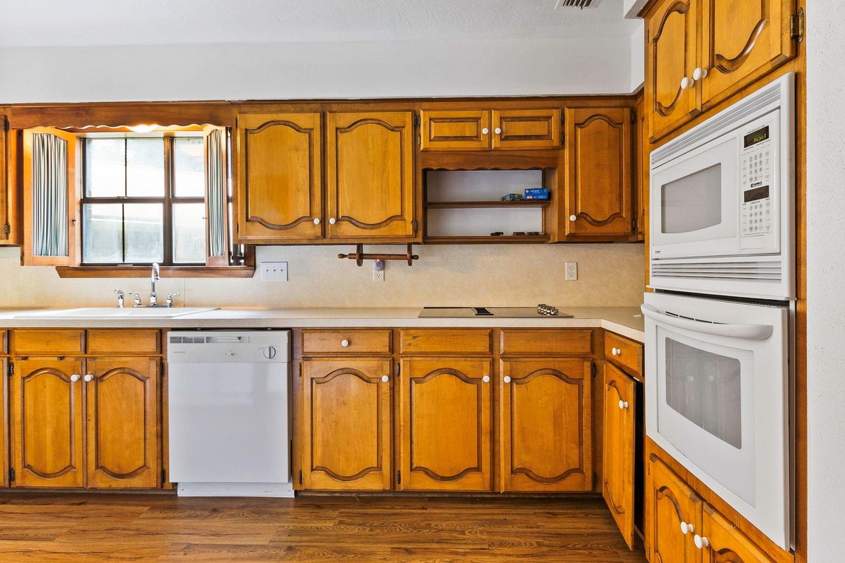 Interior, Kitchen, Wood Texture Flooring