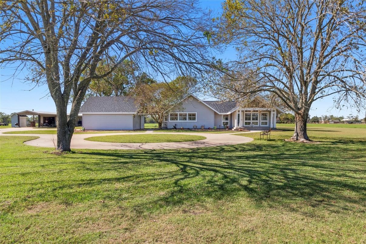 Backyard, Detached Garage, Exterior