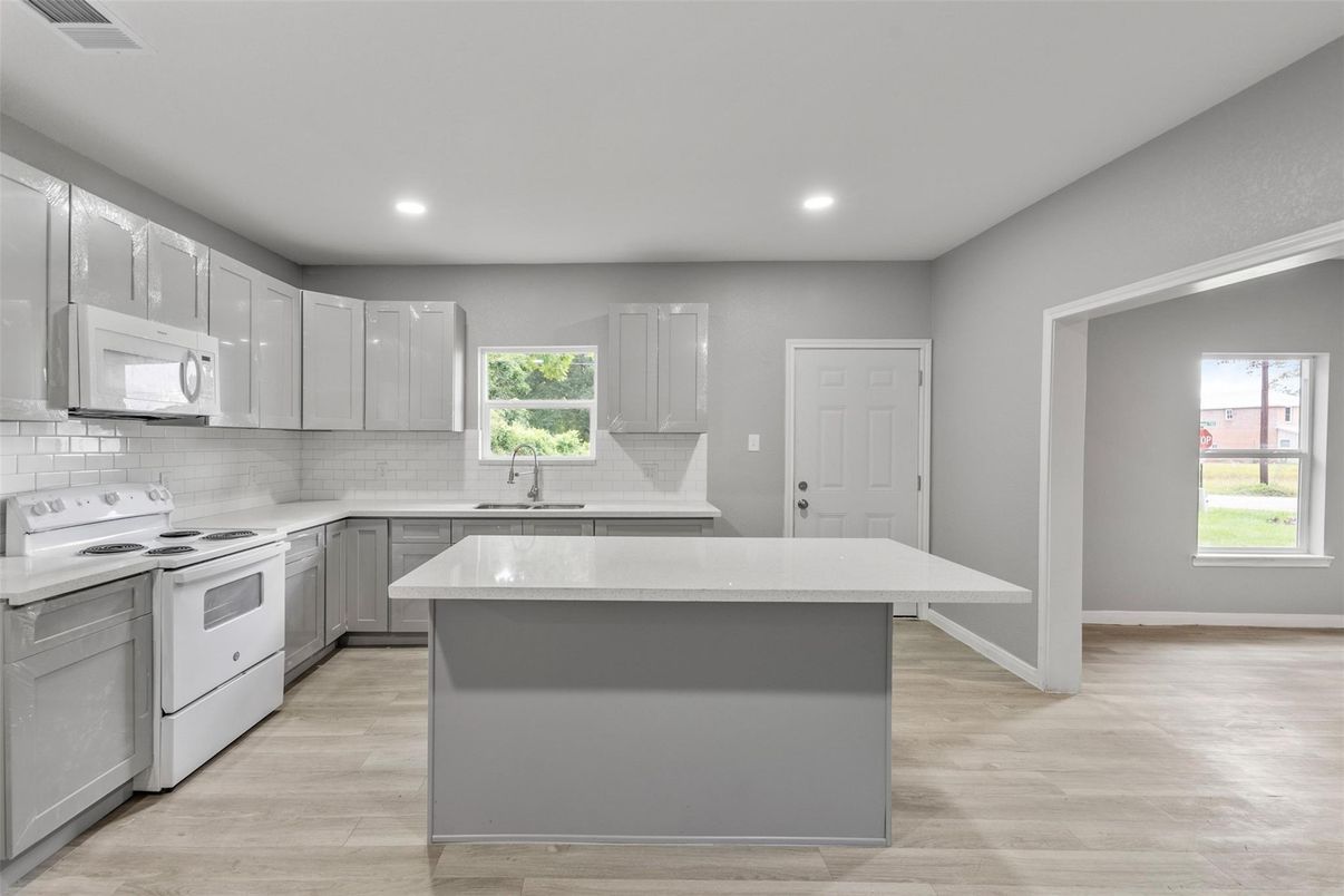 Interior, Kitchen, Recessed Lighting, Wood Texture Flooring