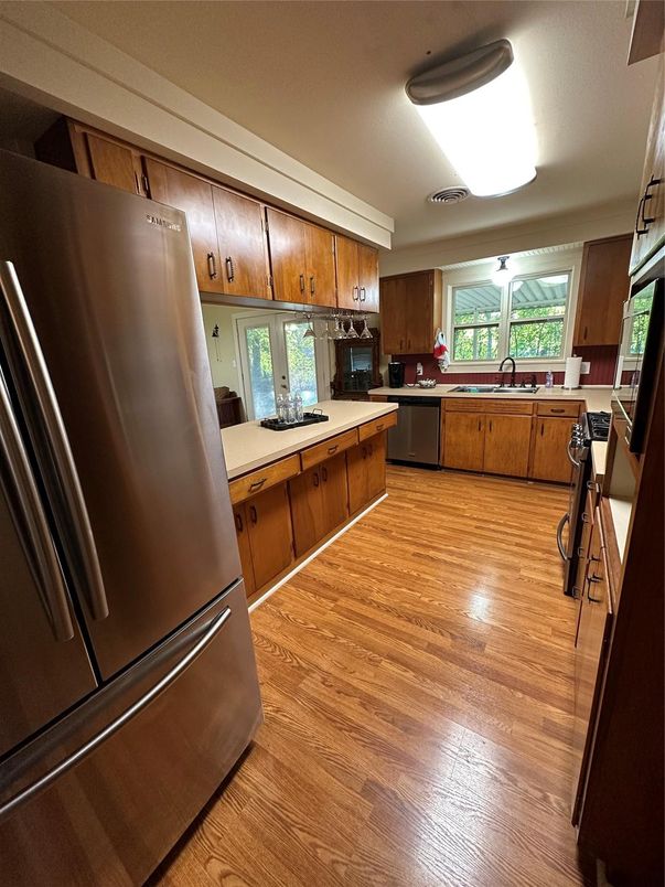 Interior, Kitchen, Stainless Steel Appliances, Wood Texture Flooring
