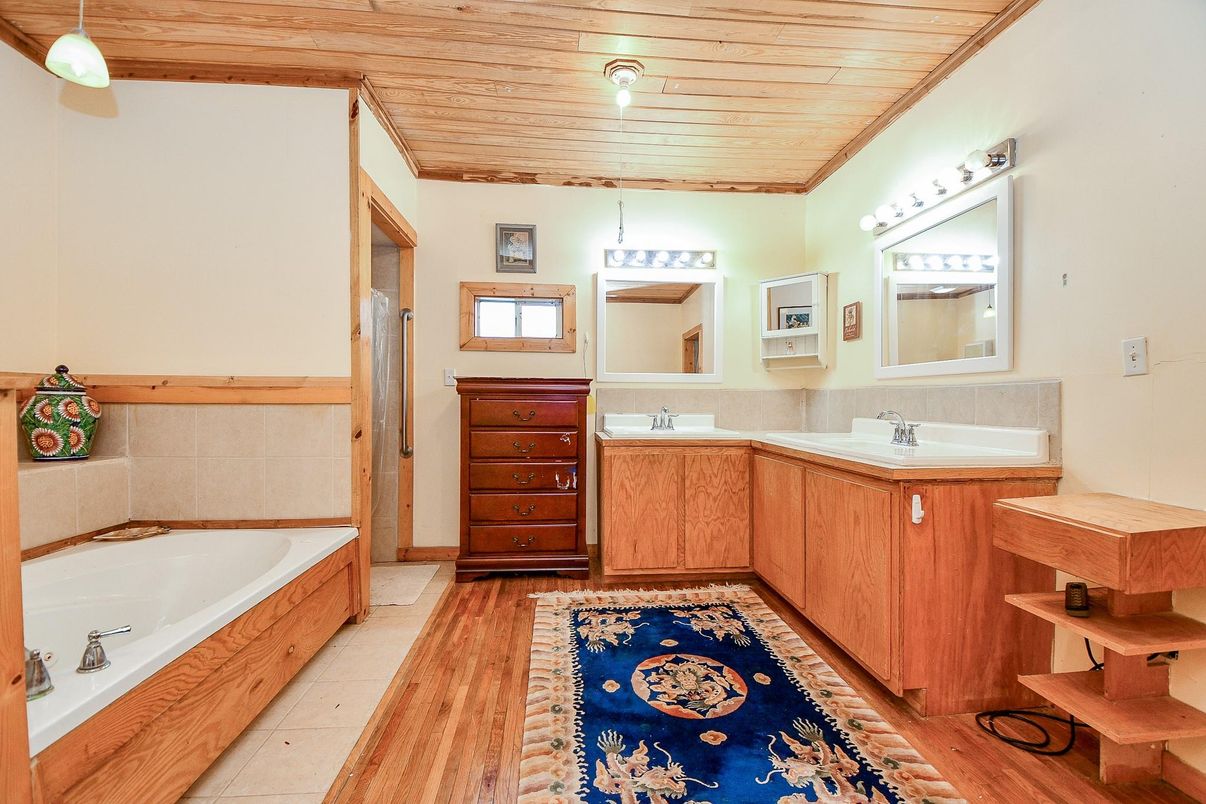 Bathroom, Dual Sink Vanities, Interior, Wooden Ceilings