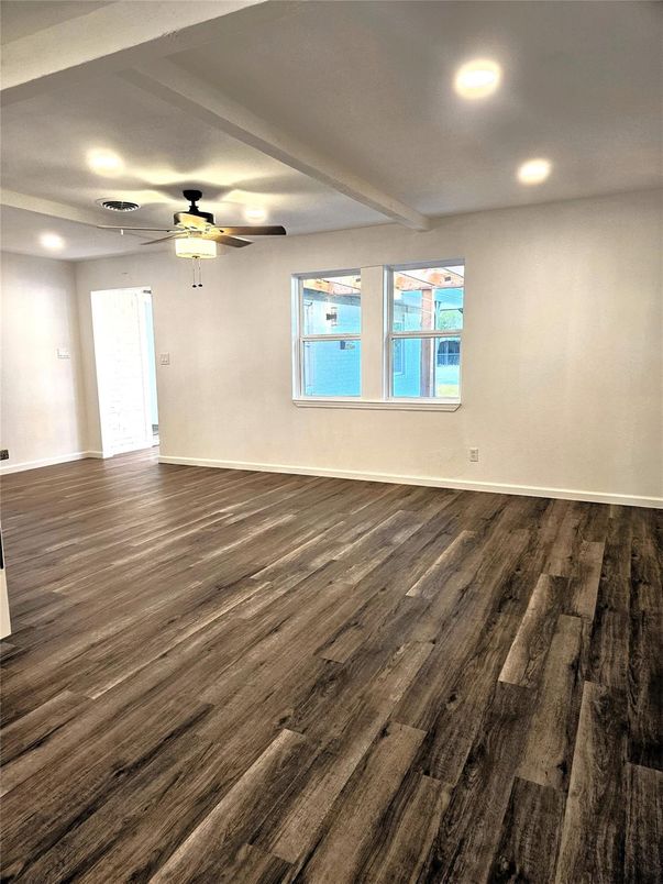 Empty room, Interior, Recessed Lighting, Water, Wood Texture Flooring