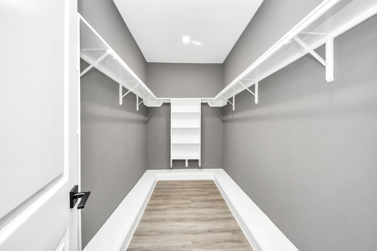 Interior, Recessed Lighting, Walk-in Closets, Wood Texture Flooring